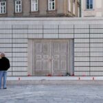 Das Mahnmal für die jüdischen Opfer der Schoah auf dem Judenplatz wurde am 25. Oktober 2000 enthüllt.