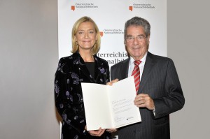 Bundespräsident Fischer übernimmt 7.000ste Buchpatenschaft der Österreichischen Nationalbibliothek
