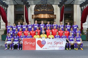 Der FK Austria Wien der Spielzeit 2015/16 zum Thema "Herz & Sport". Foto: www.fk-austria.at