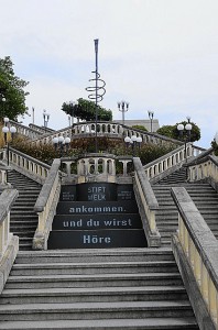 Die großzügig angelegte Treppe ist natürlich nach wie vor begehbar. Foto: oepb