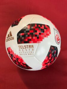 Mit dem weltmeisterlichen Ligaball „Telstar Mechta“ von adidas in die neue Saison der Österreichischen Fußball-Bundesliga. Foto: bundesliga.at 