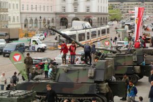 Die Leistungsschau am Nachmittag wurde von den ³Soldaten von morgen² begeistert angenommen. Foto: BMLV / Vzlt Anton MIKLA